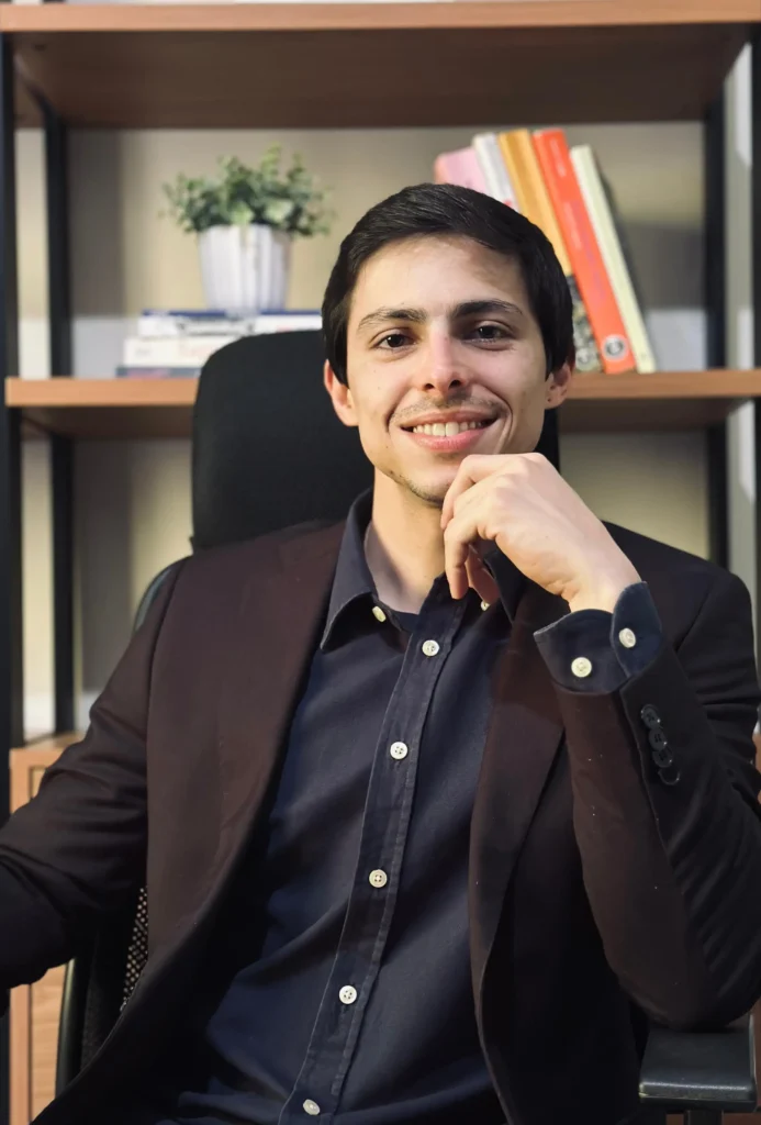 Psicólogo Nicholas Naves